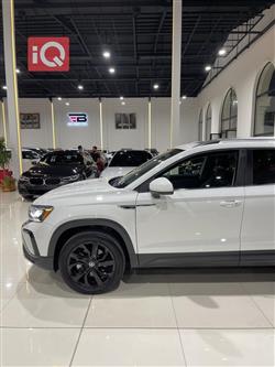 Volkswagen Taos